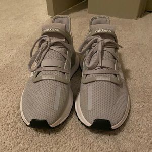 Size 7 ADIDAS